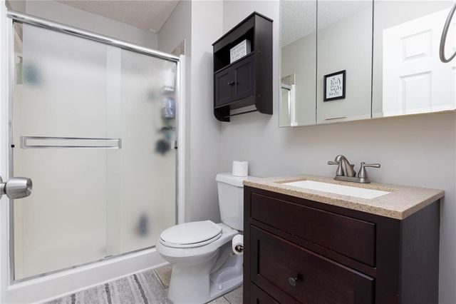 2118 Glenside Road, Kearney, MO 64060