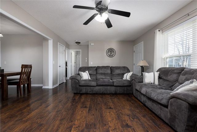 2118 Glenside Road, Kearney, MO 64060