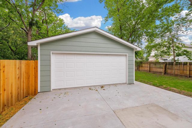 410 S Fern, Wichita, KS 67213