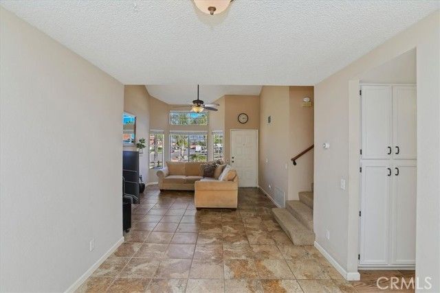 27025 Rock Bluff, Temecula, CA 92591