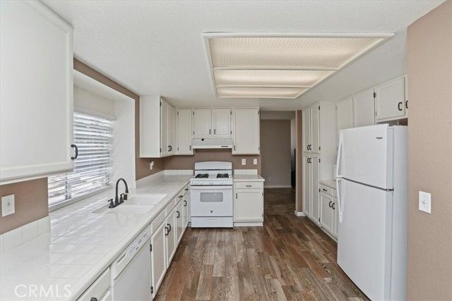 27025 Rock Bluff, Temecula, CA 92591