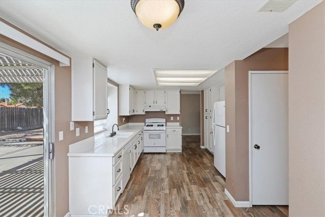 27025 Rock Bluff, Temecula, CA 92591