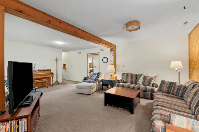 1819 W Leonard Ct, El Dorado, KS 67042