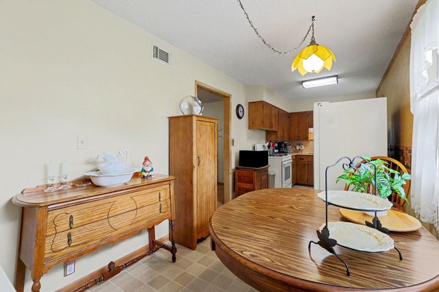 1819 W Leonard Ct, El Dorado, KS 67042
