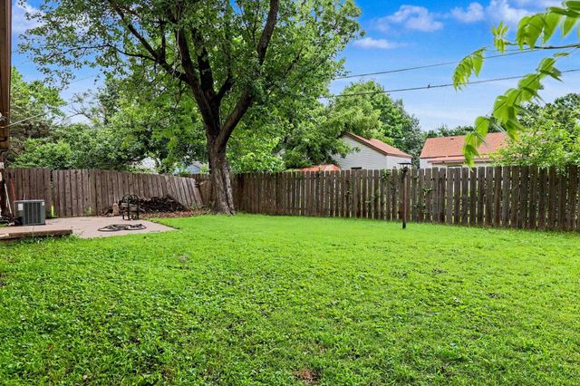 1819 W Leonard Ct, El Dorado, KS 67042