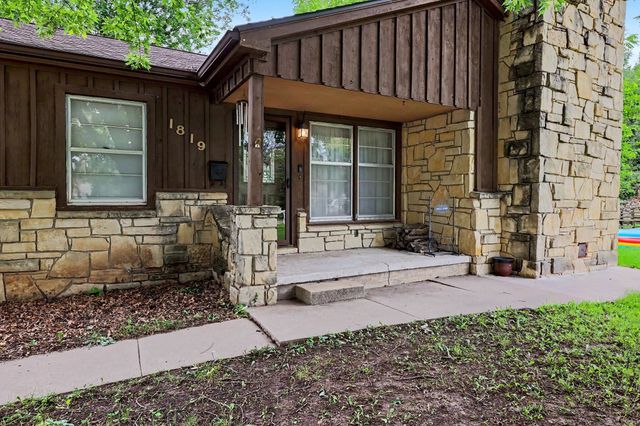 1819 W Leonard Ct, El Dorado, KS 67042