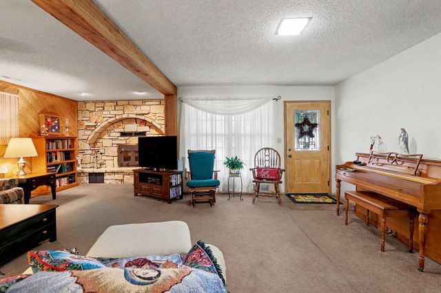 1819 W Leonard Ct, El Dorado, KS 67042