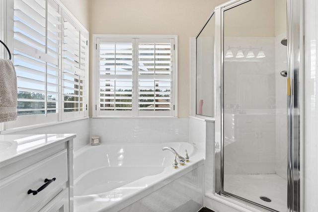 21007 Newhaven CV, Lago Vista, TX 78645