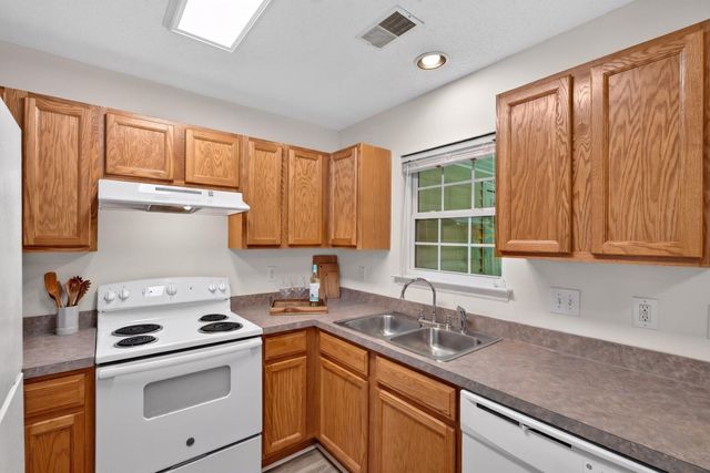 303 Tree Branch Circle, Summerville, SC 29483