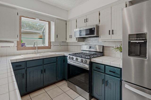 7327 74th Way N, Brooklyn Park, MN 55428