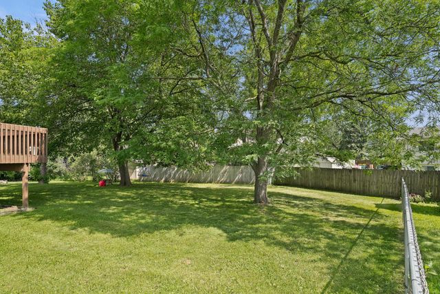 7327 74th Way N, Brooklyn Park, MN 55428