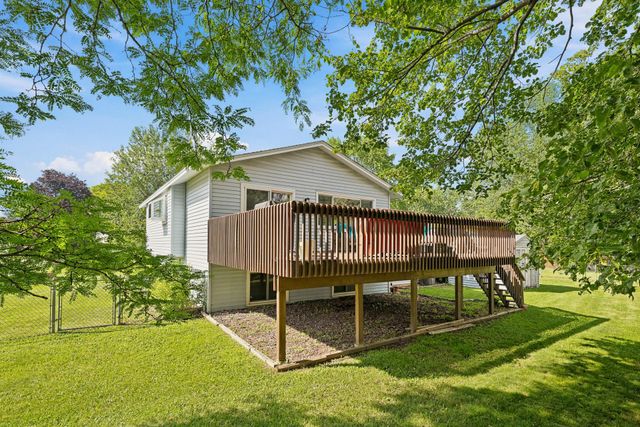 7327 74th Way N, Brooklyn Park, MN 55428