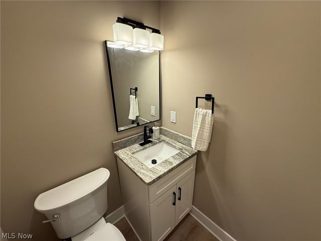3940 Ellendale Road, Chagrin Falls, OH 44022