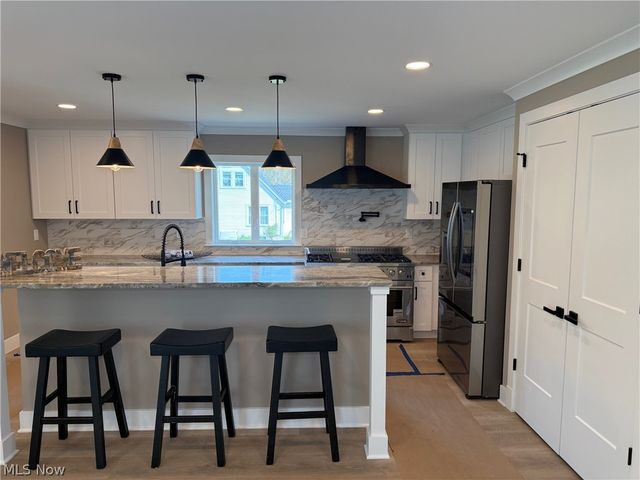 3940 Ellendale Road, Chagrin Falls, OH 44022