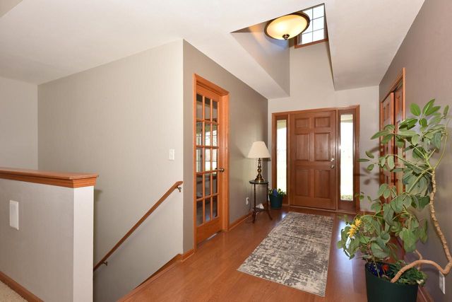 550 Hunters CROSSING, Slinger, WI 53086