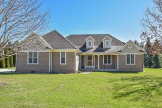 550 Hunters CROSSING, Slinger, WI 53086