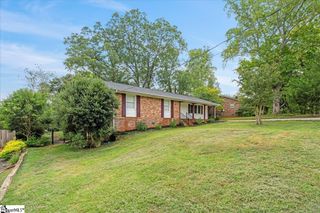 16 Starsdale Circle, Greenville, SC 29609