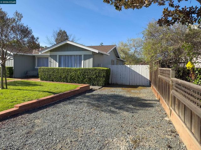 4130 Storey Ln, Concord, CA 94518