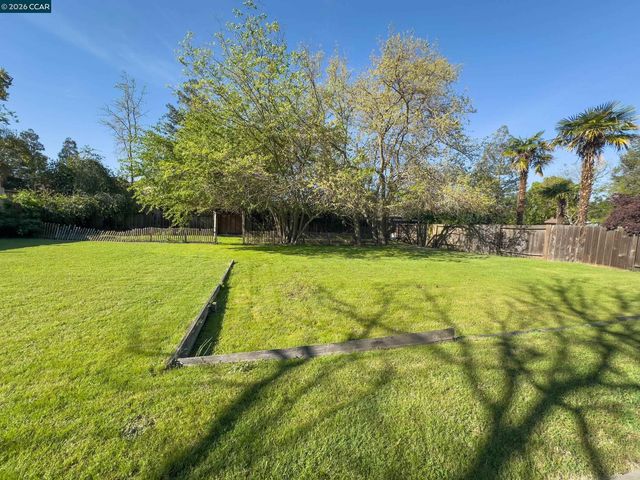 4130 Storey Ln, Concord, CA 94518