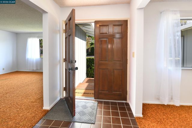 4130 Storey Ln, Concord, CA 94518