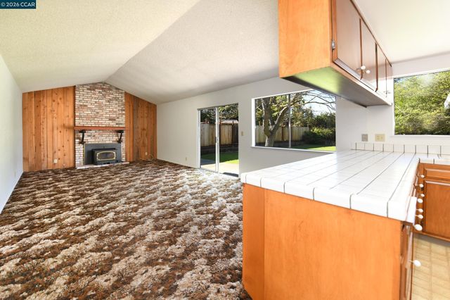 4130 Storey Ln, Concord, CA 94518