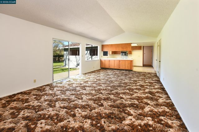 4130 Storey Ln, Concord, CA 94518