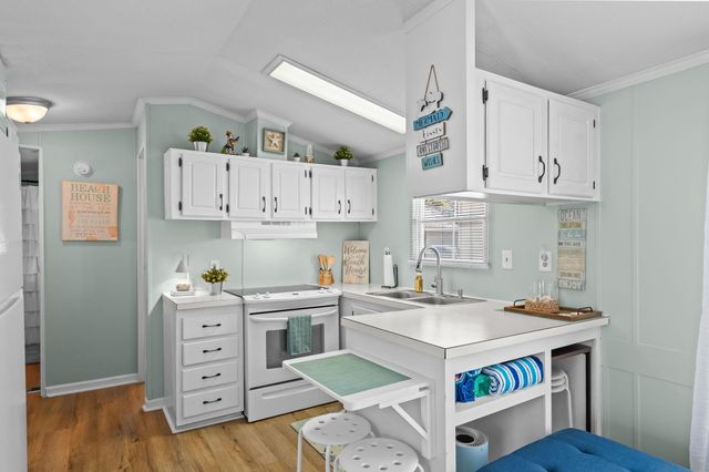 6001-N76 S Kings Highway, Myrtle Beach, SC 29575