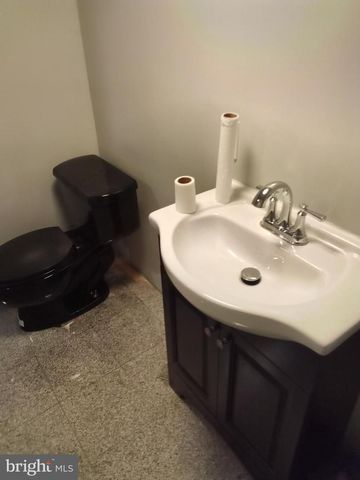 5917 N 21ST ST, Philadelphia, PA 19138