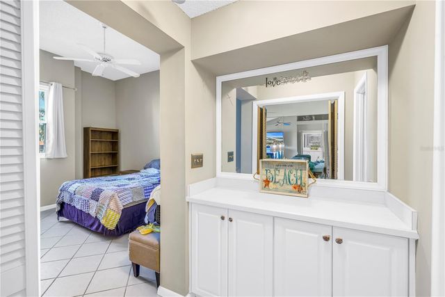 6080 BAHIA DEL MAR CIRCLE 212, St Petersburg, FL 33715