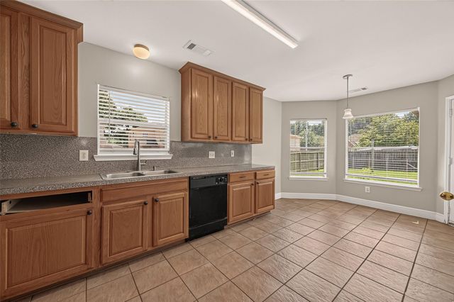 18203 Winding Timbers Lane, Humble, TX 77346