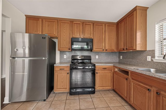 18203 Winding Timbers Lane, Humble, TX 77346