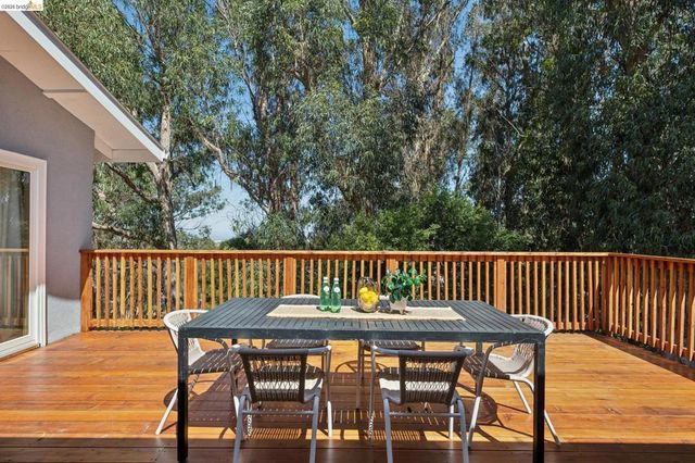 1813 Brentz Ln, San Pablo, CA 94806