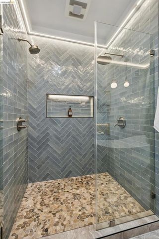 1813 Brentz Ln, San Pablo, CA 94806