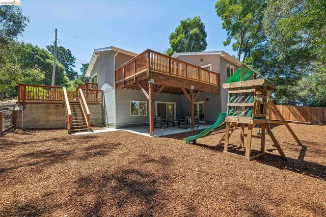 1813 Brentz Ln, San Pablo, CA 94806