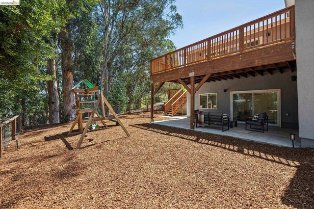 1813 Brentz Ln, San Pablo, CA 94806