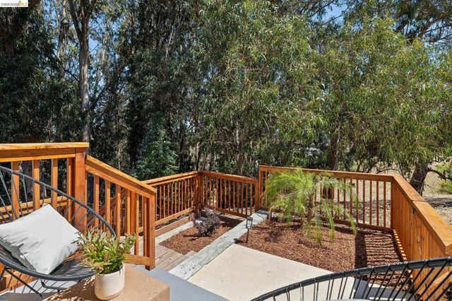 1813 Brentz Ln, San Pablo, CA 94806