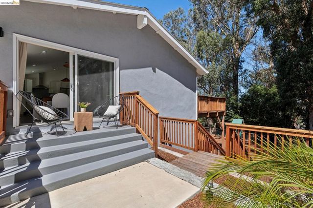 1813 Brentz Ln, San Pablo, CA 94806