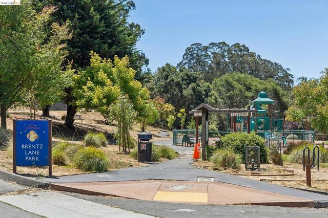 1813 Brentz Ln, San Pablo, CA 94806