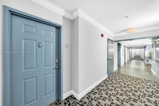 255 Evernia St 1421, West Palm Beach, FL 33401