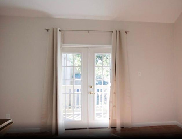 2100 Tanglewilde Street Street 428, Houston, TX 77063
