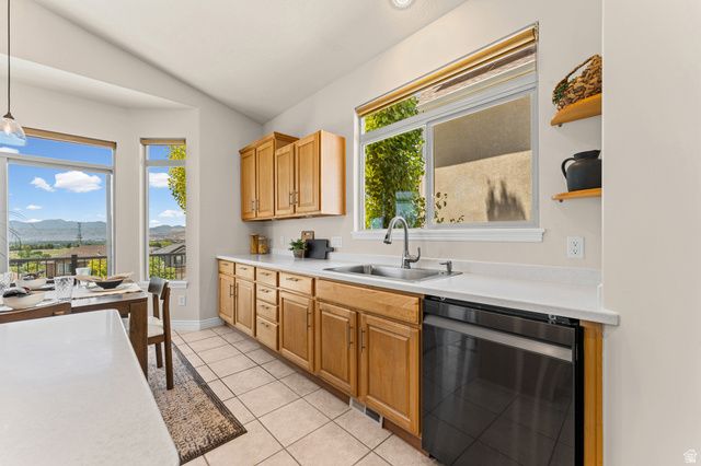 10489 N COLONIAL DR, Cedar Hills, UT 84062