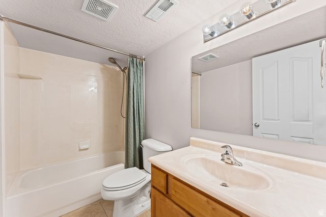 10489 N COLONIAL DR, Cedar Hills, UT 84062