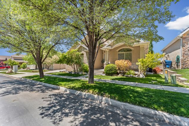 10489 N COLONIAL DR, Cedar Hills, UT 84062