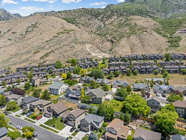 10489 N COLONIAL DR, Cedar Hills, UT 84062