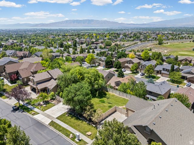 10489 N COLONIAL DR, Cedar Hills, UT 84062
