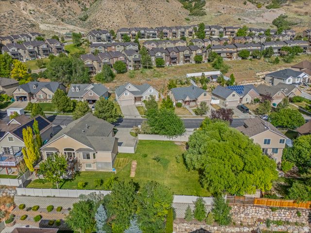 10489 N COLONIAL DR, Cedar Hills, UT 84062