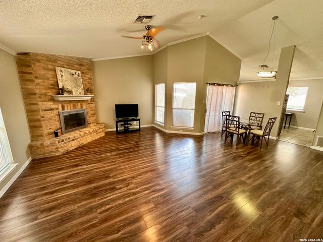 5742 LARKDALE DR, San Antonio, TX 78233