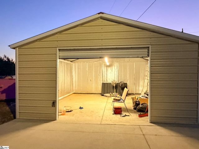 3120 414 Highway, Taylors, SC 29687