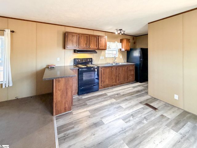 3120 414 Highway, Taylors, SC 29687