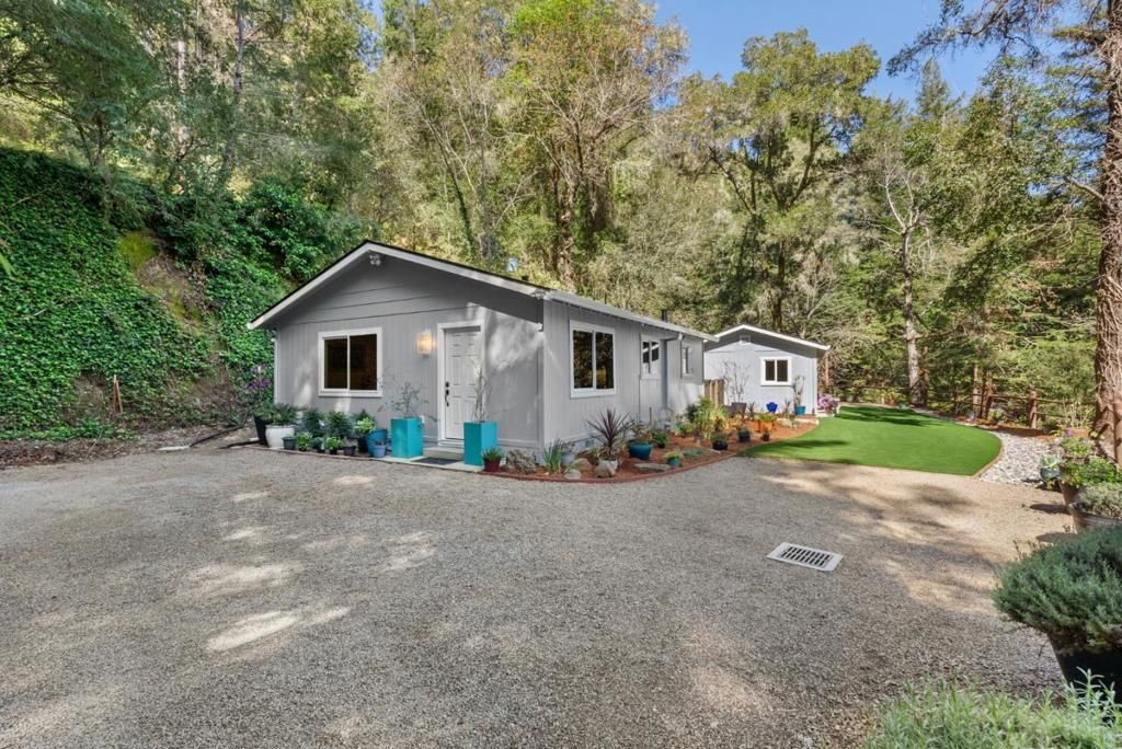Image 1 of property listing at 26650 Soquel San Jose Road, Los Gatos, CA 95033